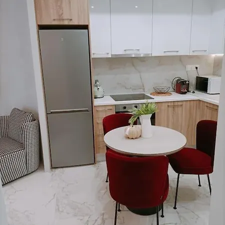 Appartamento Luxe Boutique With Balcony *